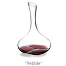 decanter "Pebble", recommendation: While filling the decanter the wine flows, due to the shaping of the neck, along the complete inside area, which maximizes the surface of the wine and thus contributes to the aeration.